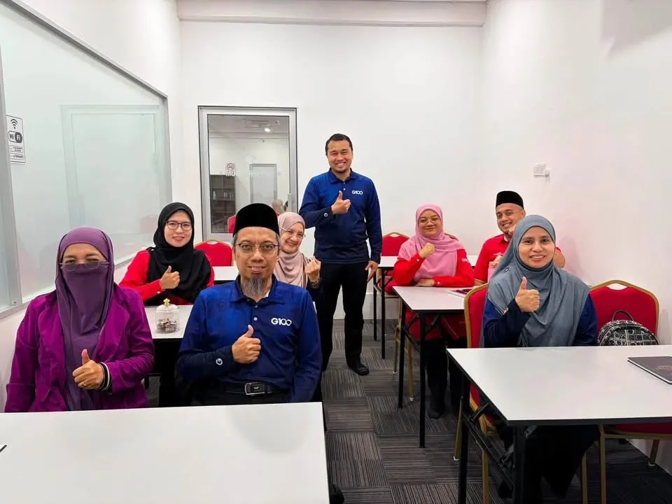 Sesi latihan G100 Network