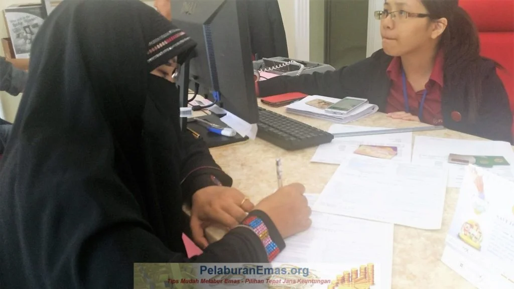 Tandatangan surat pajak gadai Ar-Rahnu